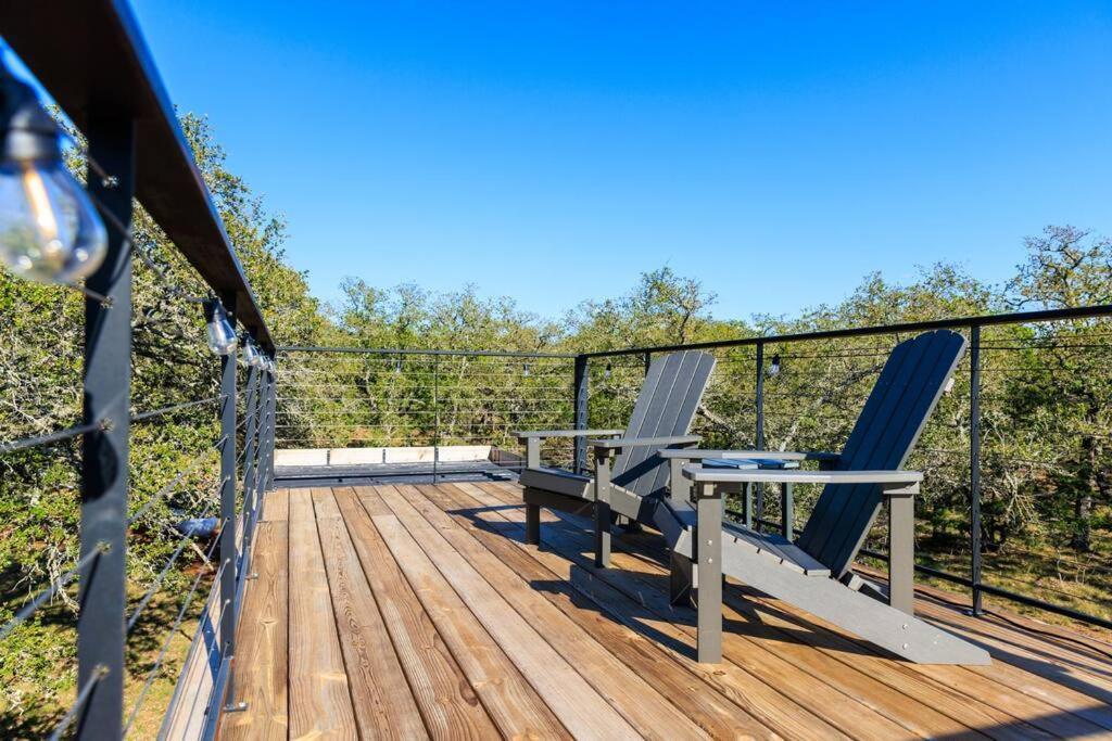 New! The Texas Longhorn-Luxury Container Home فريدريكسبيرغ المظهر الخارجي الصورة